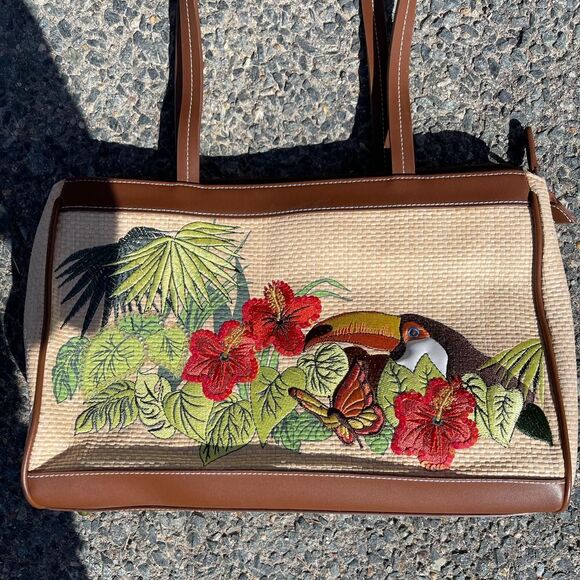 VINTAGE ETIENNE AIGNER TROPICAL TOUCAN EMBROIDERED TOTE - Picture 4 of 6
